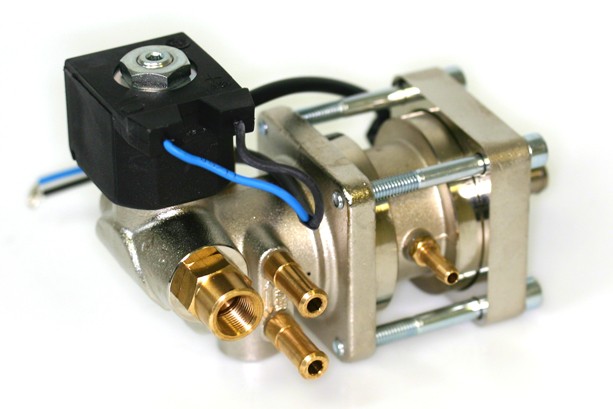 Bigas regolatore pressione metano RI27-J (fino a 200 kW) con valvola di intercettazione