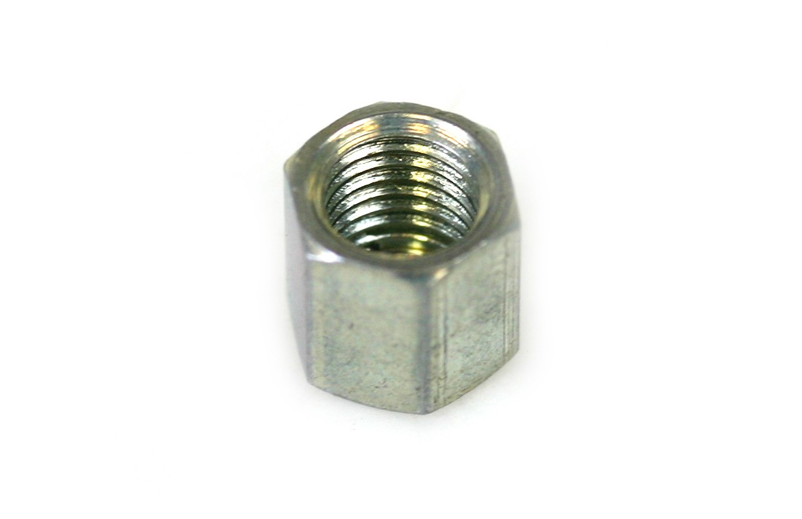 MTM union nut for injector nozzle