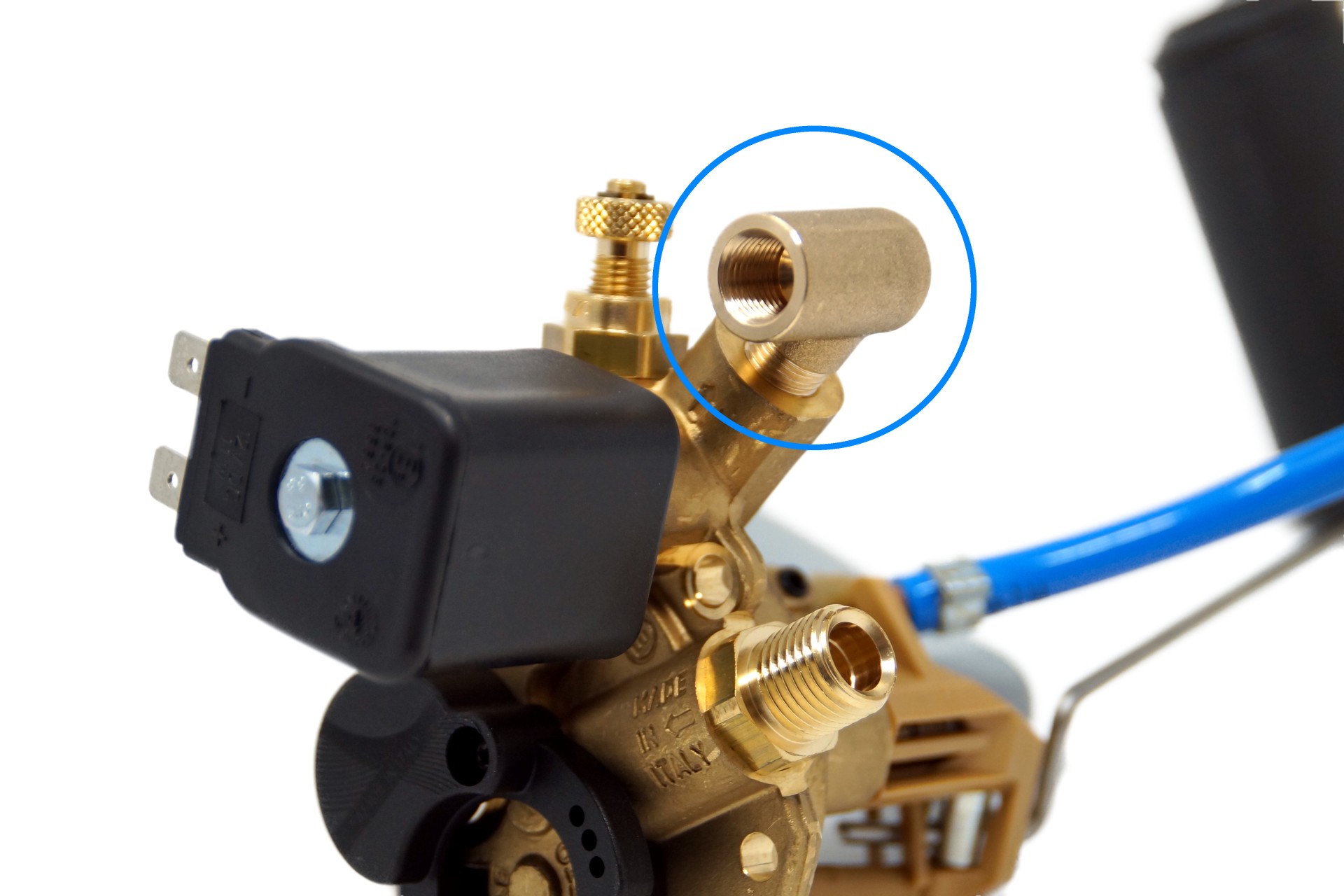 DREHMEISTER Multivalve angle piece M10x1 / M10x1 D6mm (6mm withdrawal multivalve)