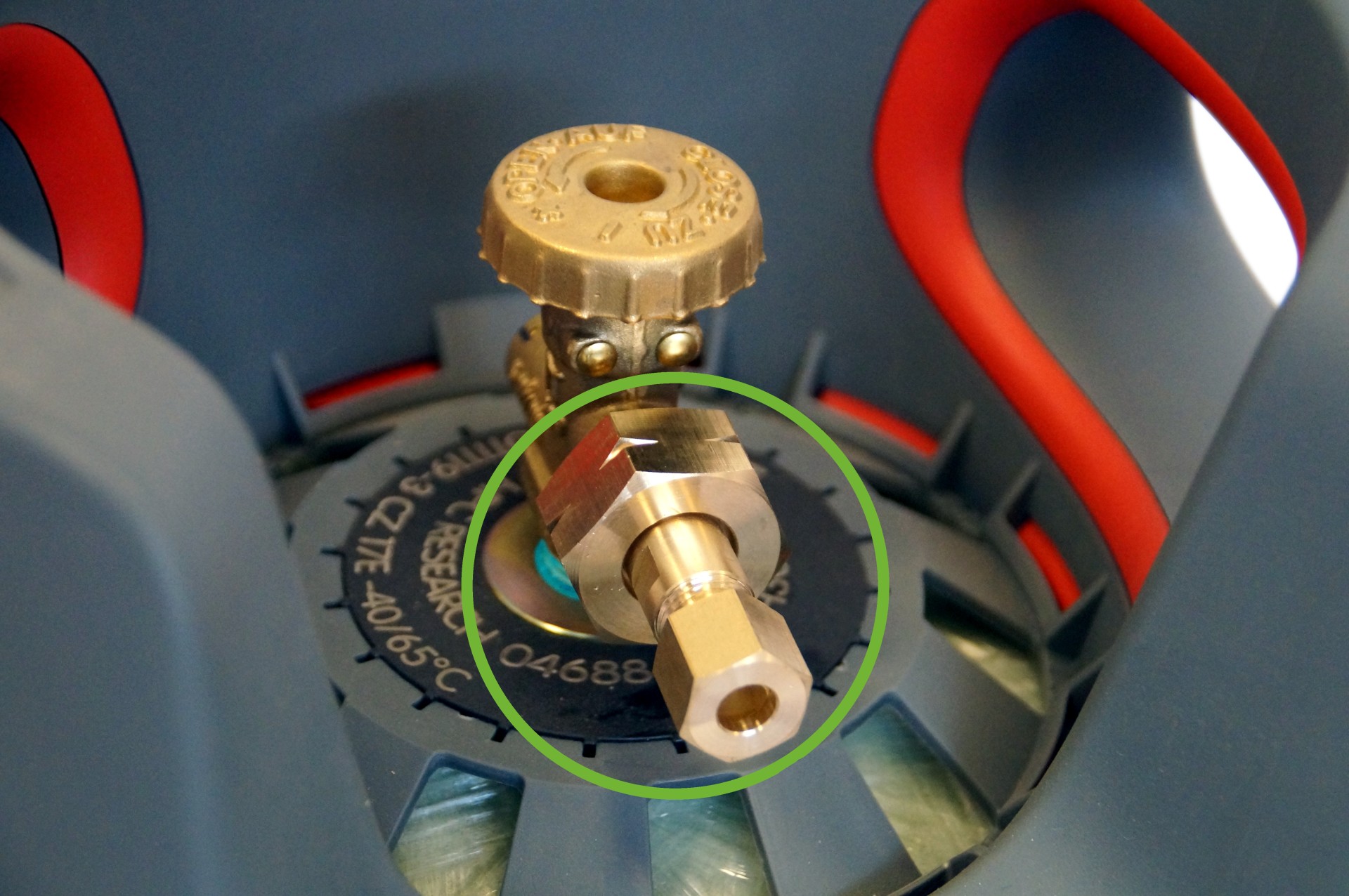 DREHMEISTER connecting piece W21.8 x 1/14 LH -> 8 mm RVS