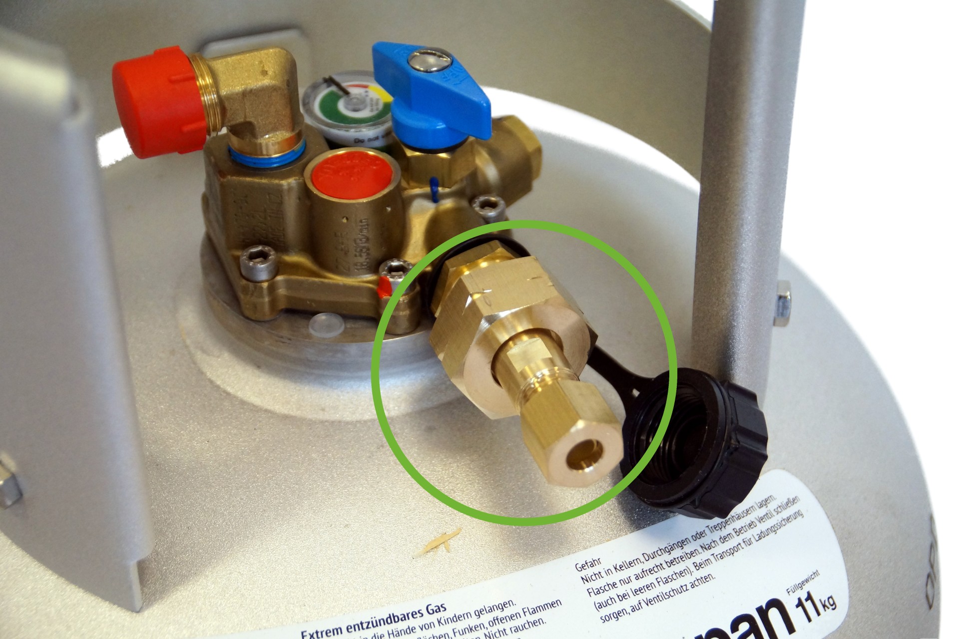 DREHMEISTER connecting piece W21.8 x 1/14 LH -> 8 mm RVS