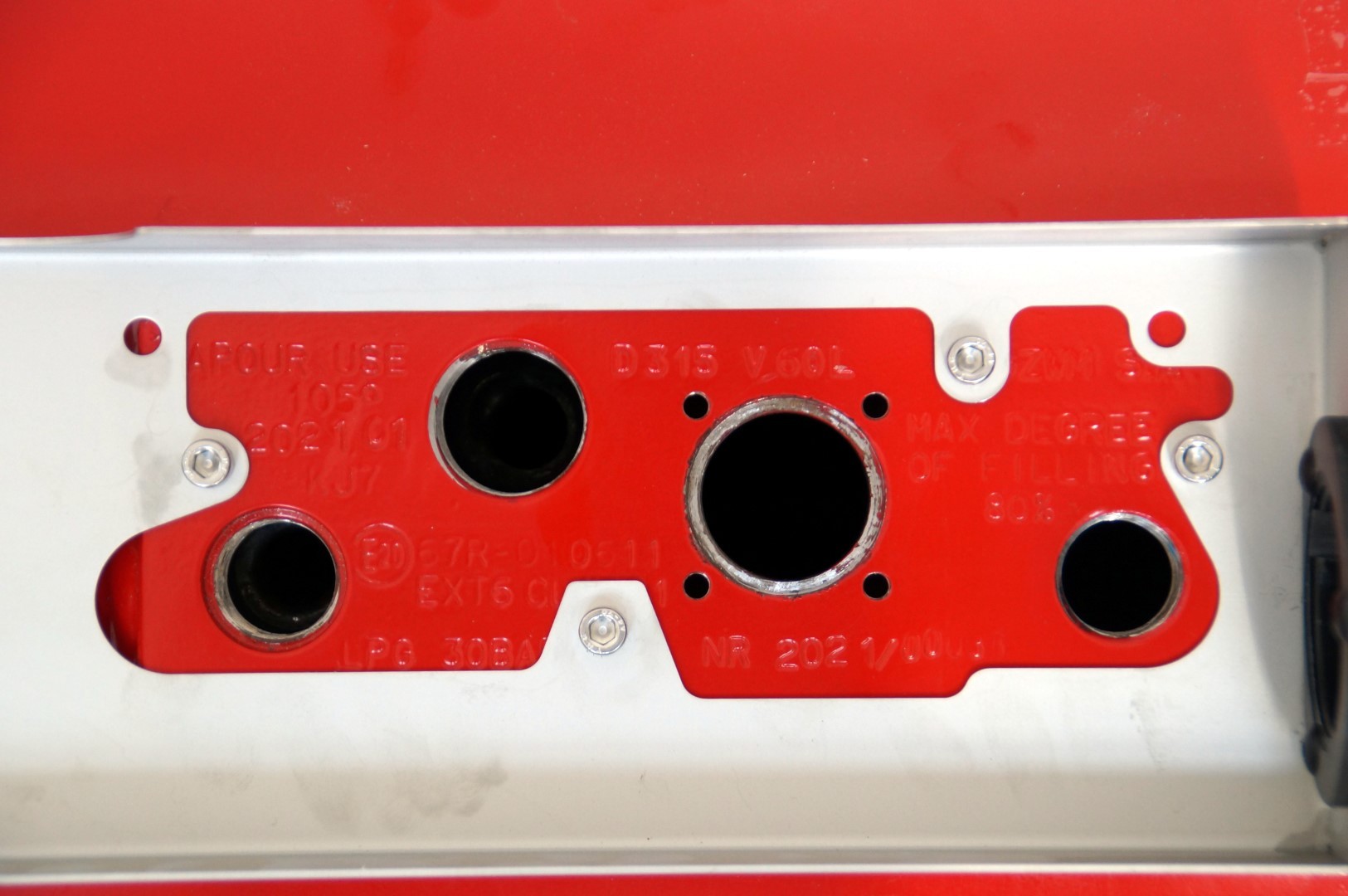 Valve plates air tight cover for 4 hole camper rv propane tanks, lockable