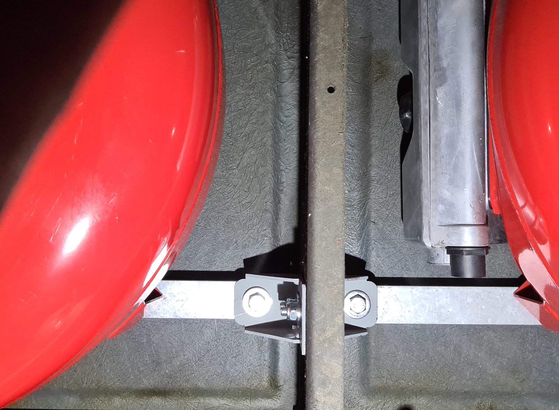 Fastening set Camper rv propane tank, vapour LPG gas tank for AL-KO AMC chassis