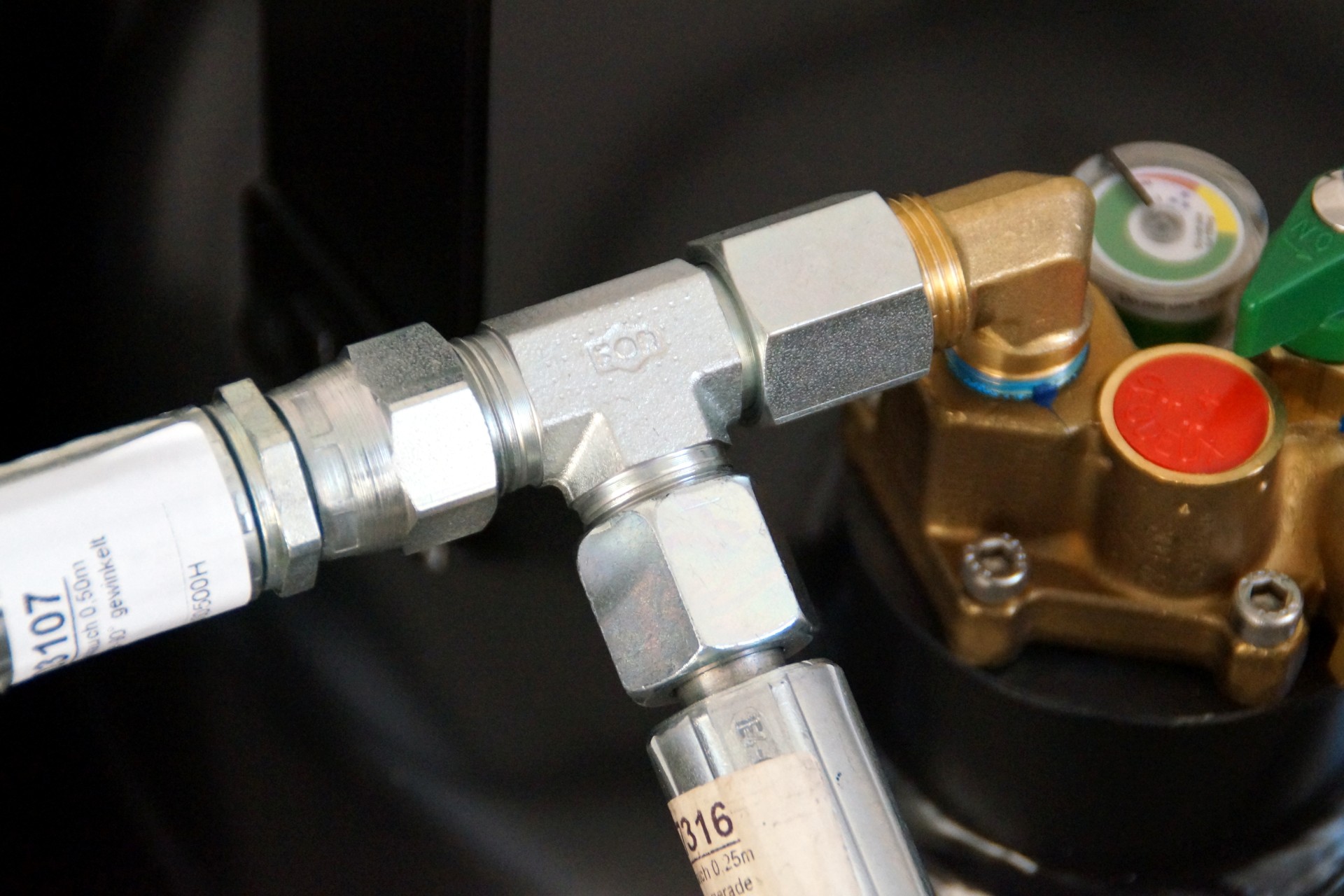 2nd bottle add-on kit (0,5 m filling hose straight - 90° + T-piece)