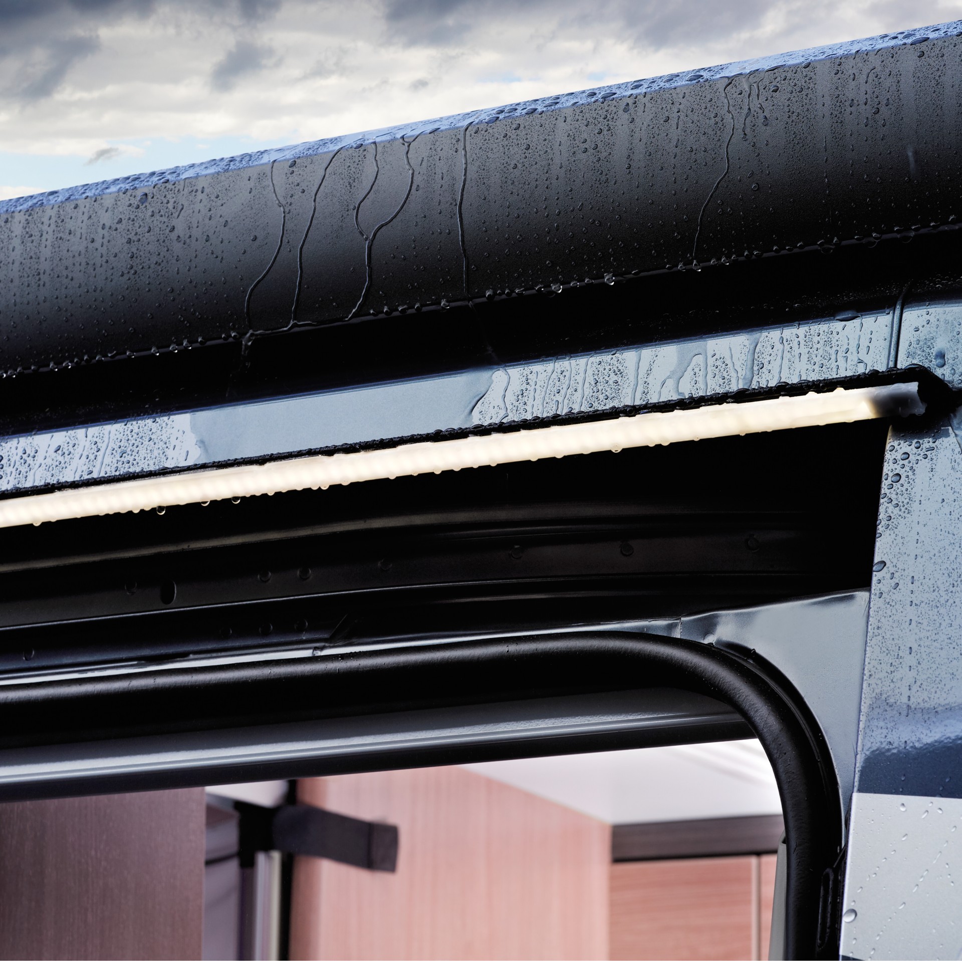Dometic RainTec RT 100 Illuminated rain gutter for sliding doors in Fiat Ducato white version