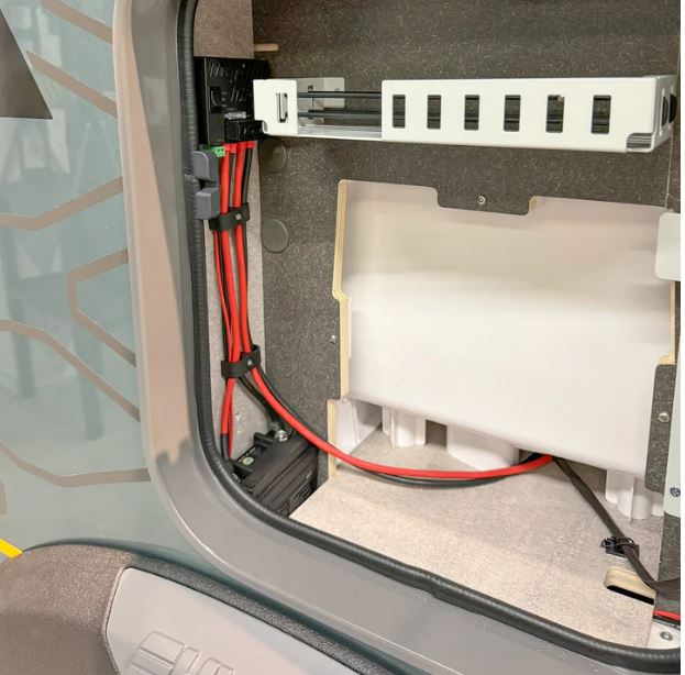 Clesana Power-Management inklusive Kabel für C1 Verschweißtoilette
