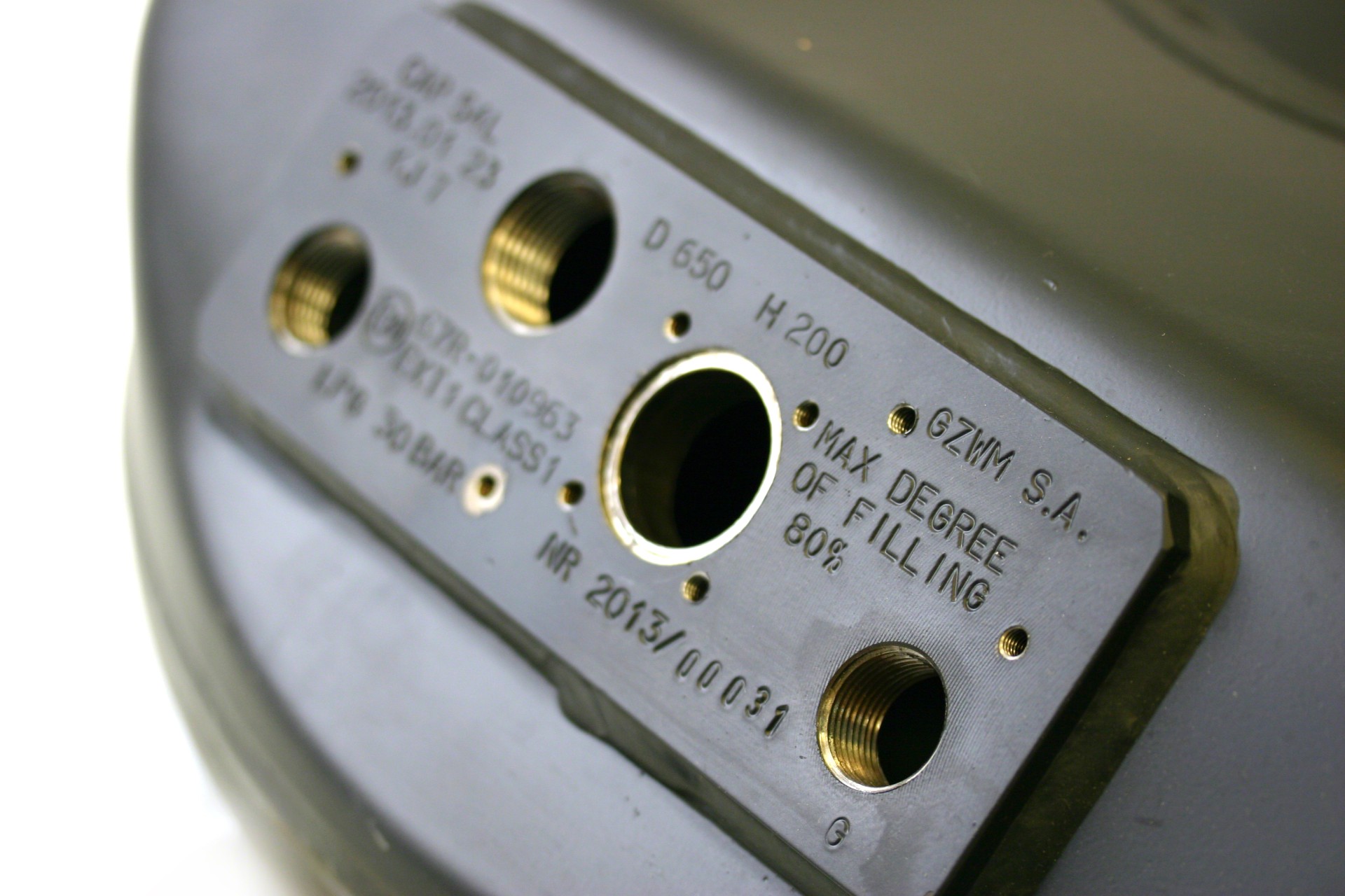 GZWM LPG toroidal tank with 4-hole valve plate 720x300 102L