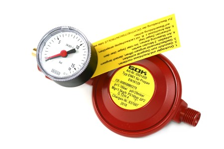 GOK Gasdruckregler  29 (30) mbar 1,5kg/h G.12 -> G 1/4“ LH mit Manometer